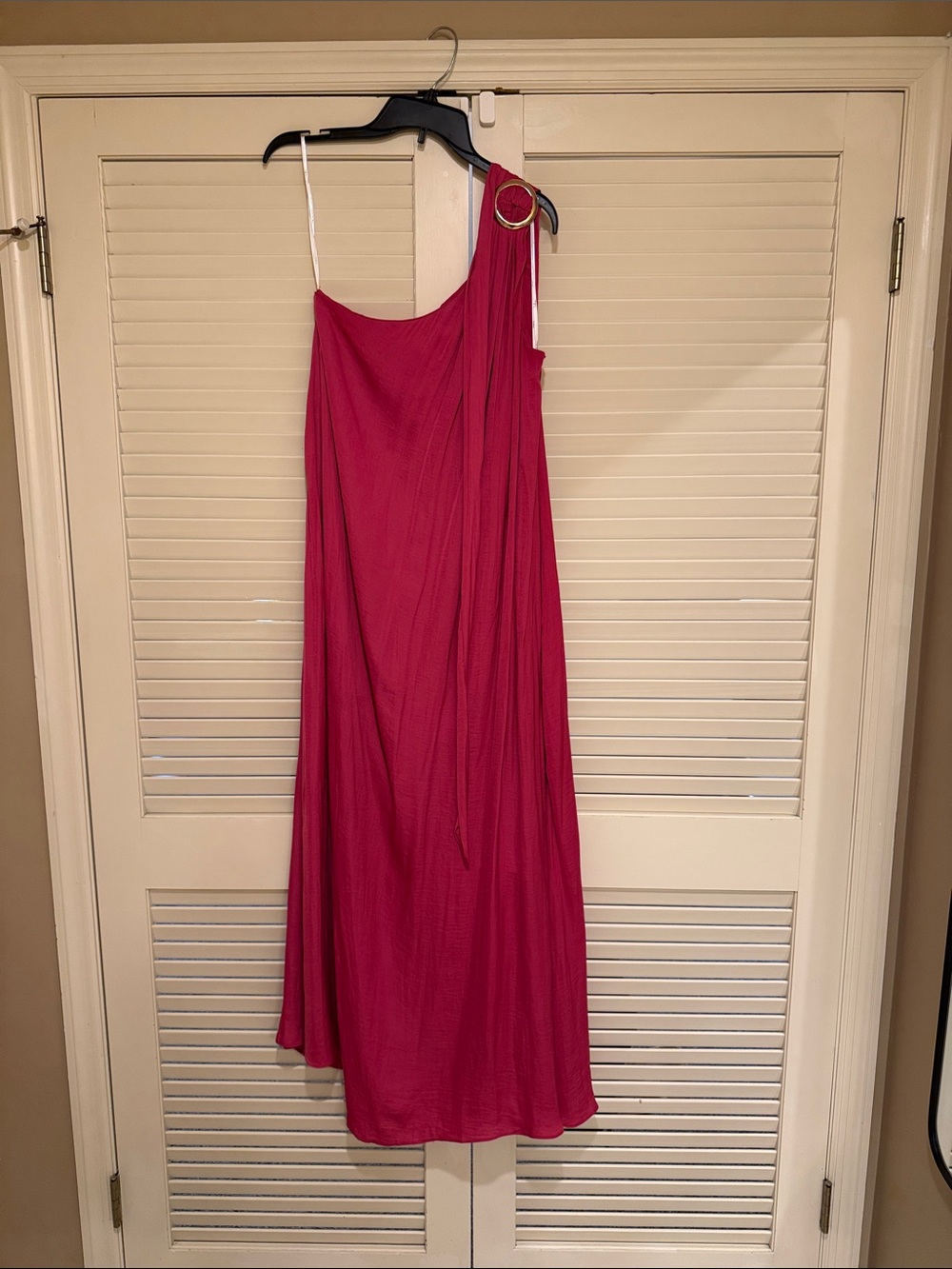 Lulus One-Shoulder Fuchsia Midi Dress with Gold Ring